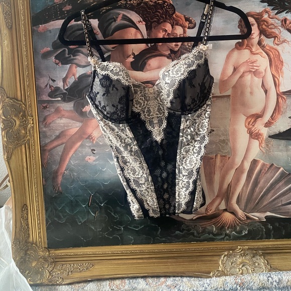 Vintage black & cream lace Jezebel bustier hook & eye corset lingerie top 34C 🖤 - Picture 3 of 15